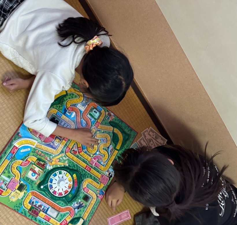 人生ゲームを2人でしている